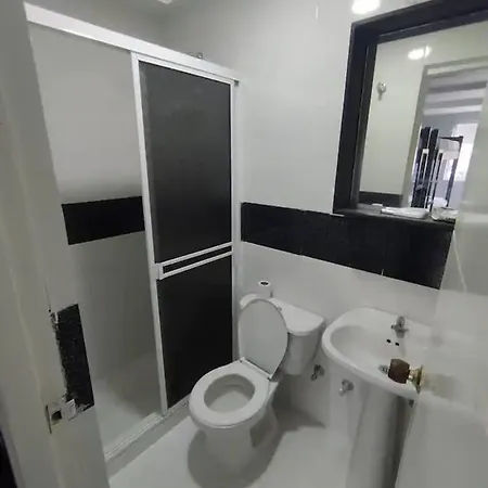 Hotel Bm-17 Cerca Al Mar Con Aire Acondicionada Y Wifi