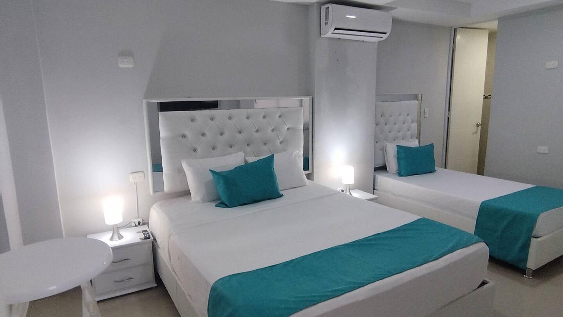 Hotel Bm-17 Cerca Al Mar Con Aire Acondicionada Y Wifi Cartagena