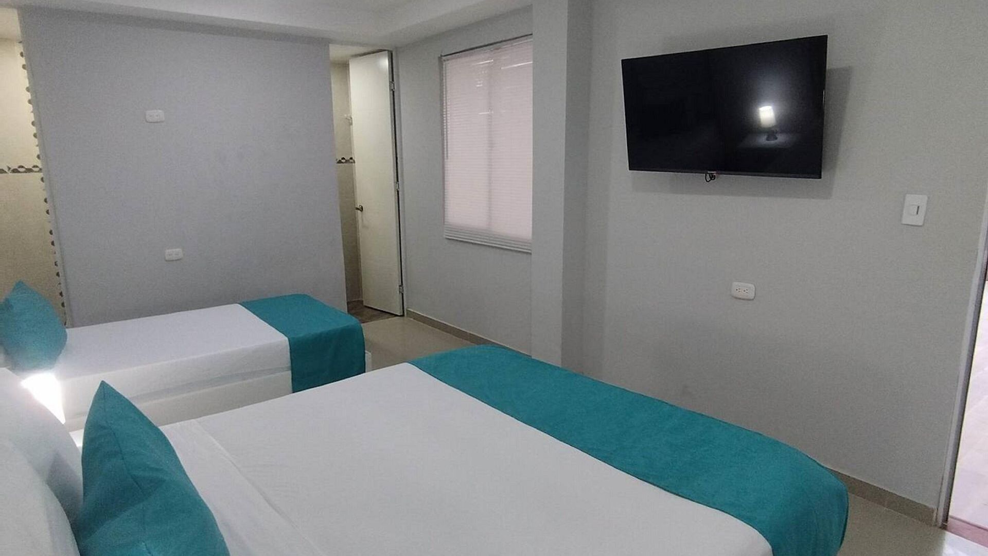 Hotel Bm-17 Cerca Al Mar Con Aire Acondicionada Y Wifi
