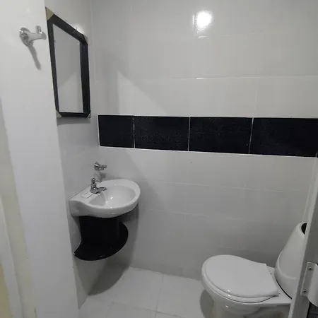 Bm-17 Cerca Al Mar Con Aire Acondicionada Y Wifi Hotel *