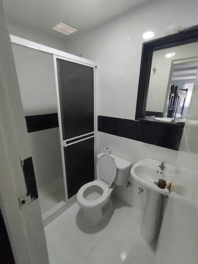 Hotel Bm-17 Cerca Al Mar Con Aire Acondicionada Y Wifi