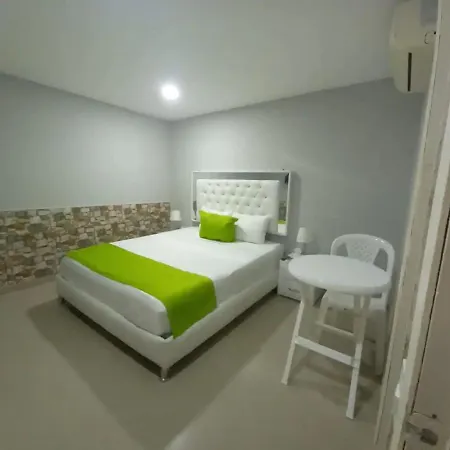 Hotel Bm-17 Cerca Al Mar Con Aire Acondicionada Y Wifi *
